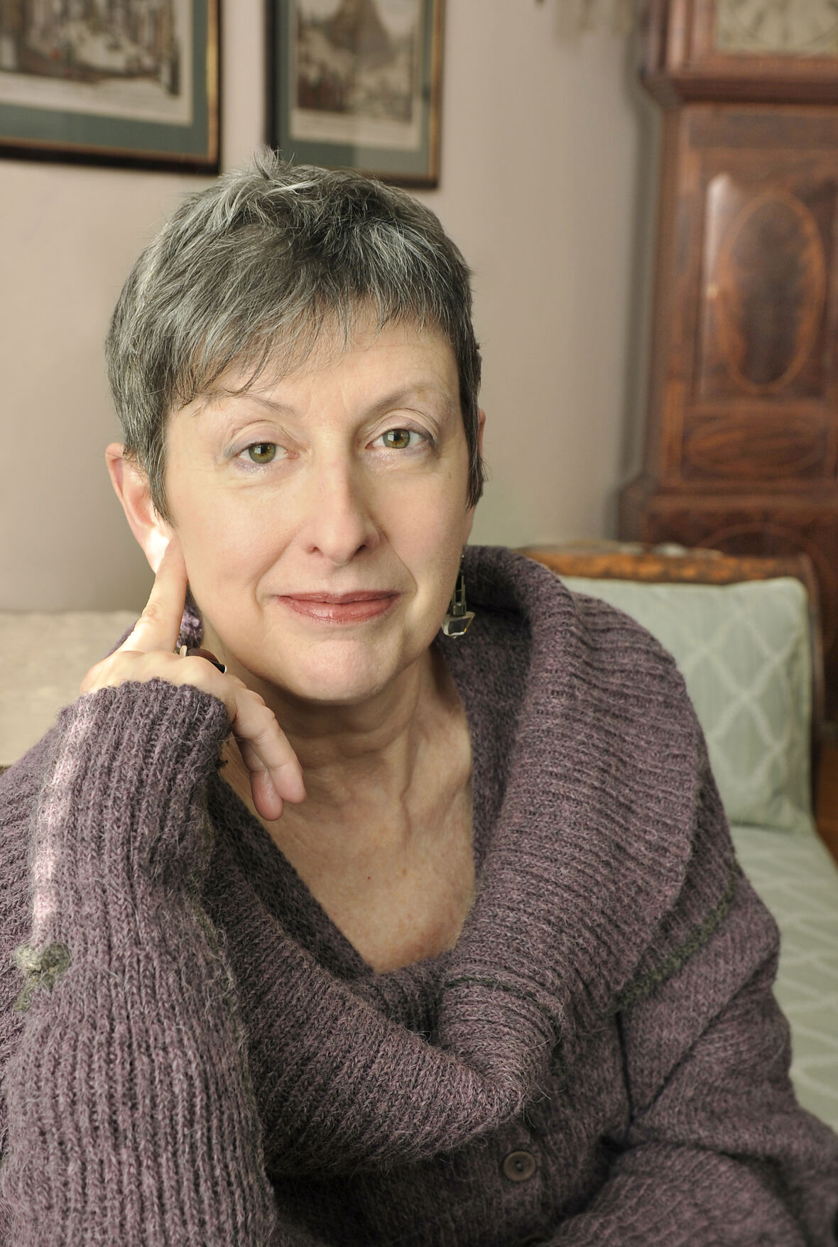 DeJean Joan (Candace Dicarlo).jpg